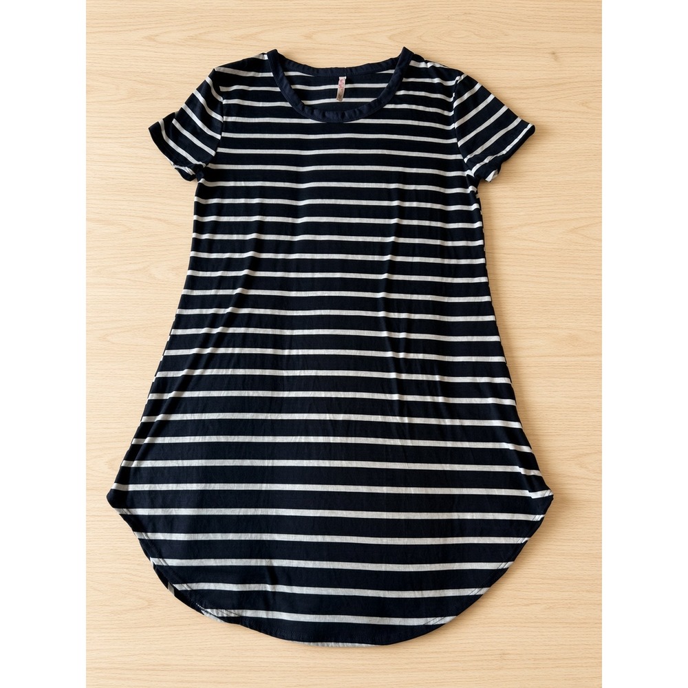 True Rock Womens XXL Navy Blue White Striped Scoop Neck Curved Hem T-Shirt